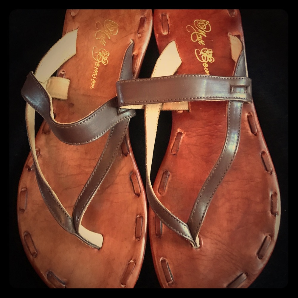 Matt Bernson Love Sandal - size 9